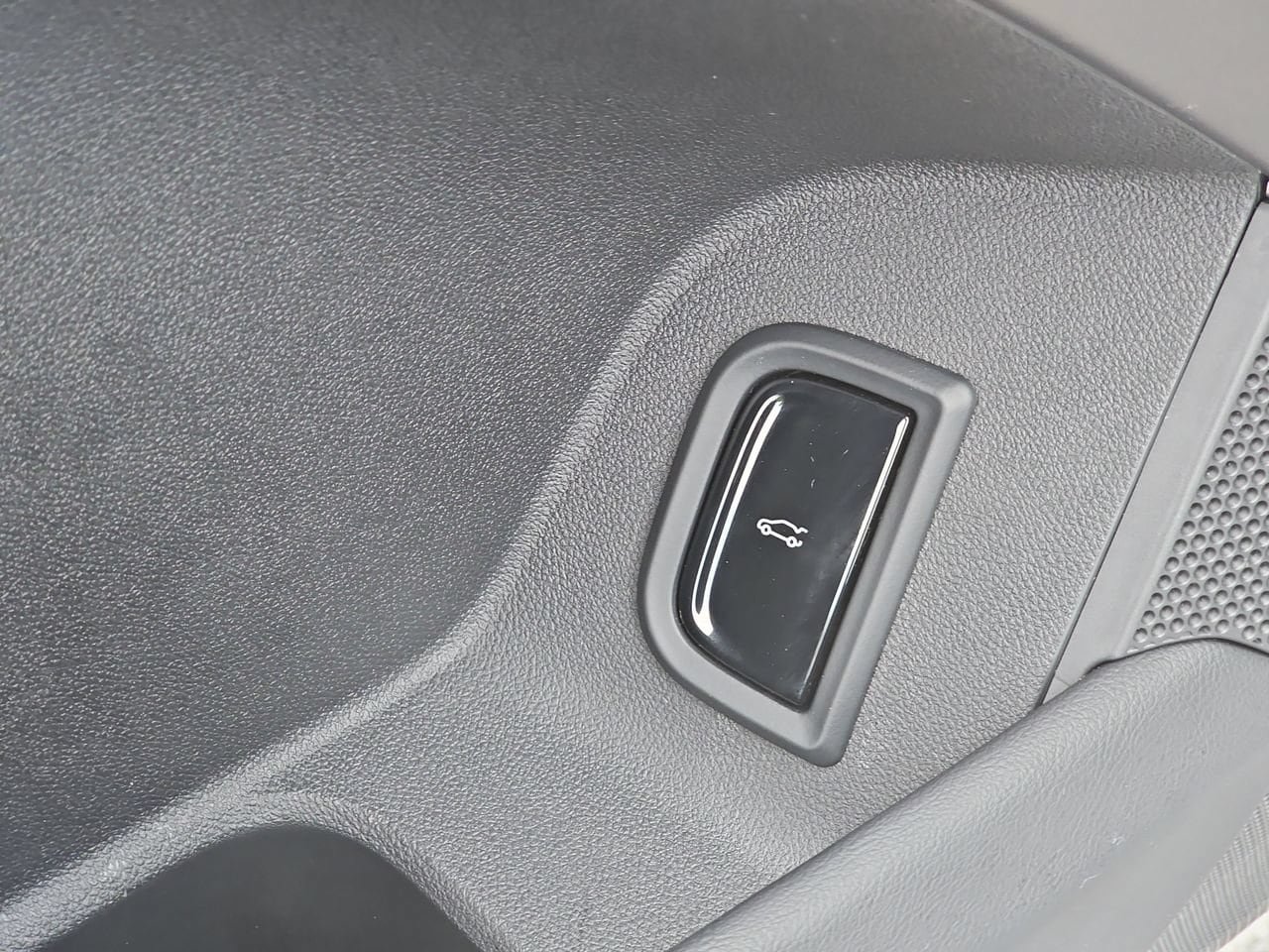 Certified 2024 Cadillac Lyriq Luxury w/ LPO, Floor Liner Package RWD image 30