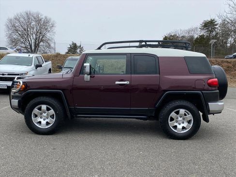 Used 2007 Toyota FJ Cruiser 4WD image 2