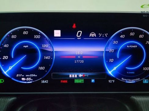 Used 2023 Mercedes-Benz EQS 450+ 4MATIC Sedan image 42