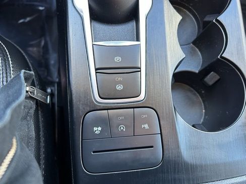 Used 2022 Ford Escape Titanium w/ Class II Trailer Tow Package image 20