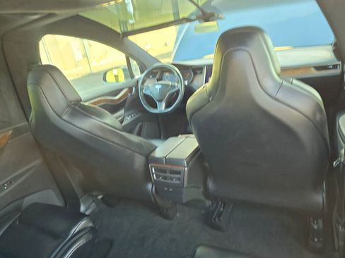 Used 2019 Tesla Model X Long Range image 30