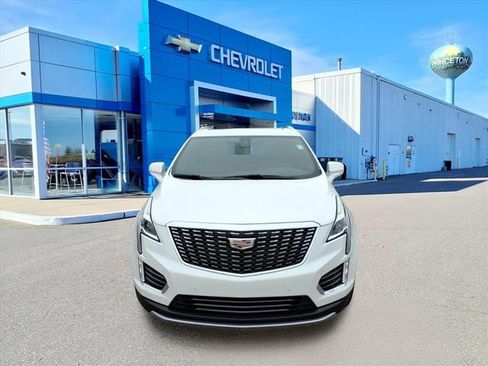 Used 2025 Cadillac XT5 Premium Luxury image 9