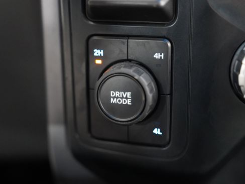 Used 2025 Ford F150 XLT w/ Equipment Group 301A Standard image 27