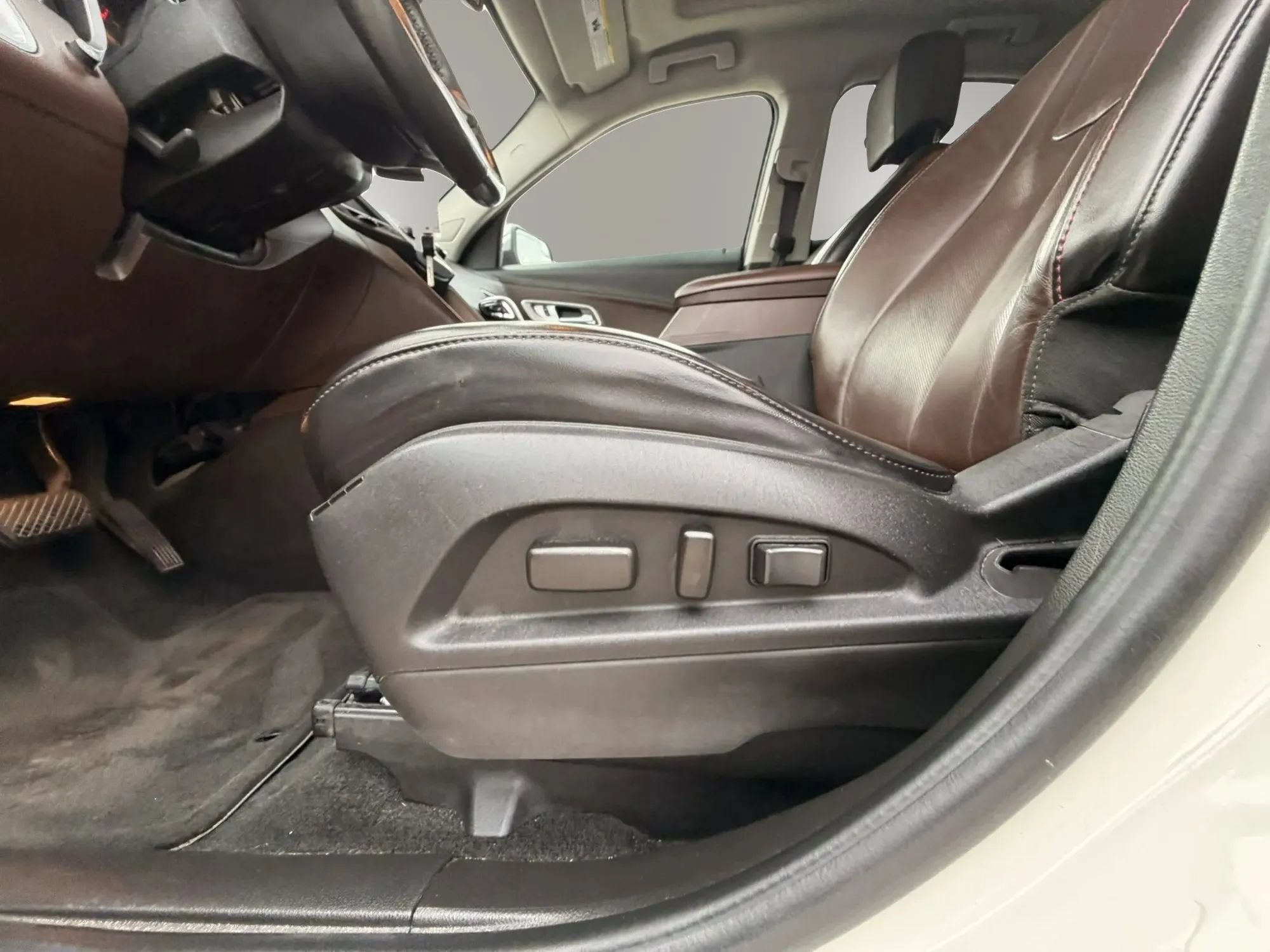 Used 2013 Chevrolet Equinox LTZ FWD image 23