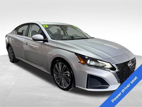 Used 2023 Nissan Altima 2.5 SL FWD image 3