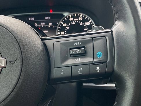 Used 2022 Nissan Pathfinder SL w/ SL Premium Package FWD image 18