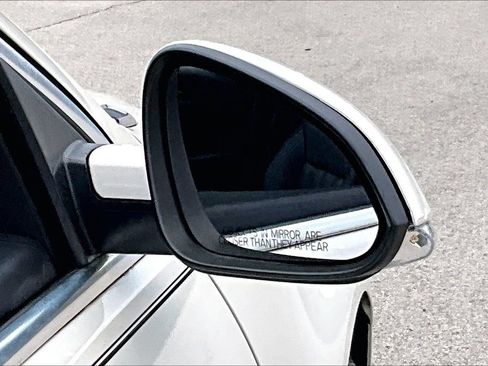 Used 2013 Buick Regal Premium FWD image 23