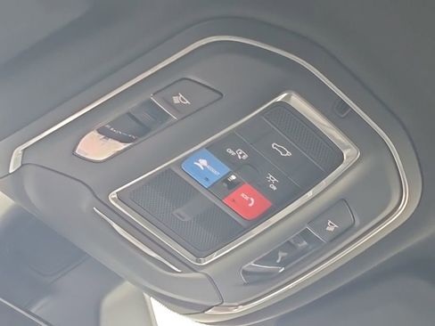 New 2026 Jeep Grand Cherokee L Limited AWD/4WD image 32