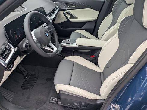 New 2026 BMW X1 xDrive28i w/ Technology Package AWD/4WD image 11
