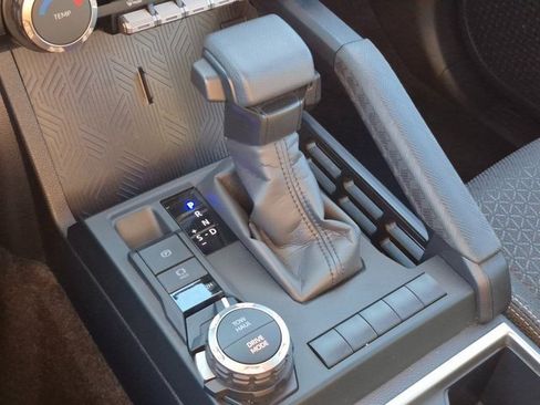 Used 2025 Toyota 4Runner SR5 image 12