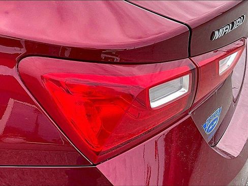 Used 2018 Chevrolet Malibu LT w/ Driver Confidence Package FWD image 22