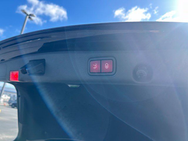Used 2020 Mercedes-Benz E 350 Sedan image 21