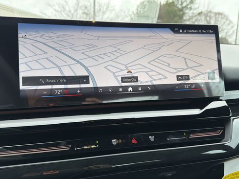 New 2026 BMW 530i w/ Convenience Package image 6