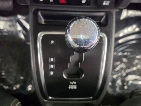 Used 2016 Jeep Patriot High Altitude FWD image 24