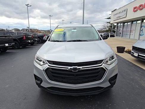 Used 2019 Chevrolet Traverse LS image 2