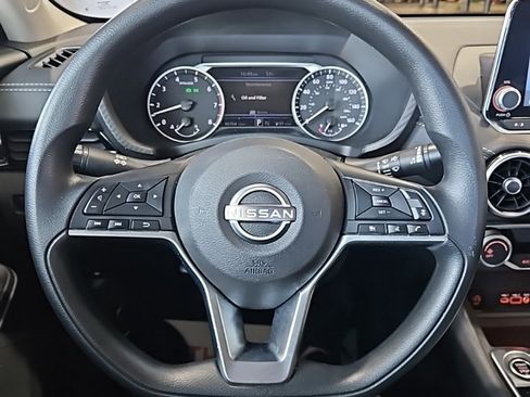 Used 2024 Nissan Sentra SV image 32