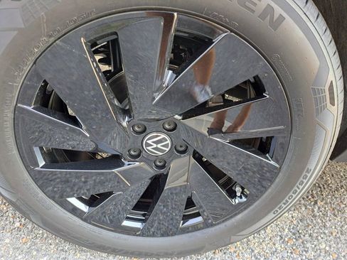 New 2026 Volkswagen Atlas SE image 21