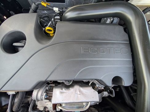 Used 2024 Chevrolet Equinox LS w/ LS Convenience Package FWD image 32