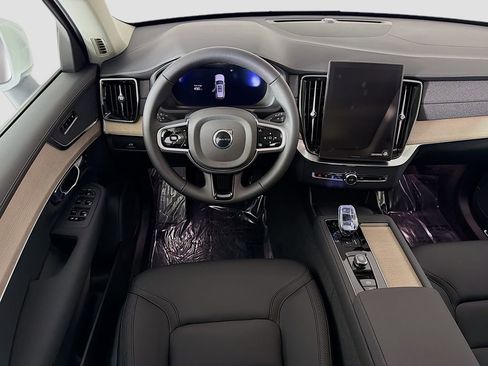 New 2026 Volvo XC90 B5 Core w/ Protection Package Premier AWD/4WD image 23