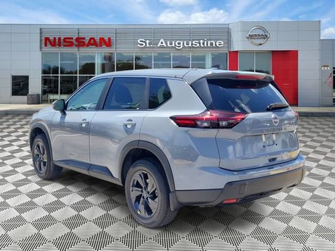 New 2026 Nissan Rogue SV FWD image 4