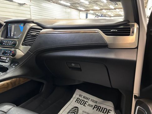 Used 2019 GMC Yukon XL Denali w/ Denali Ultimate Package image 29