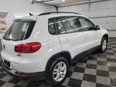 Used 2017 Volkswagen Tiguan S image 5