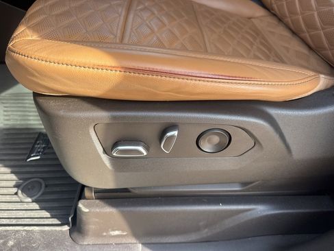 Used 2022 Cadillac Escalade Sport w/ Heavy-Duty Trailer Package image 15