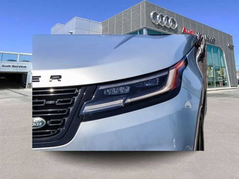 Used 2024 Land Rover Range Rover Velar Dynamic SE AWD/4WD image 7