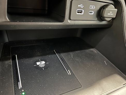 New 2025 Honda Pilot Touring image 27