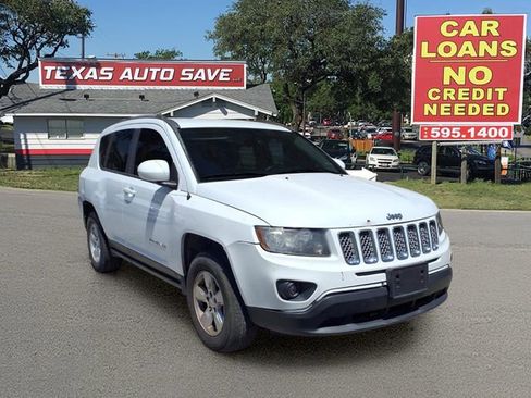Used 2016 Jeep Compass Latitude FWD image 1