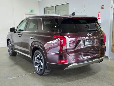 Used 2022 Hyundai Palisade Calligraphy image 6