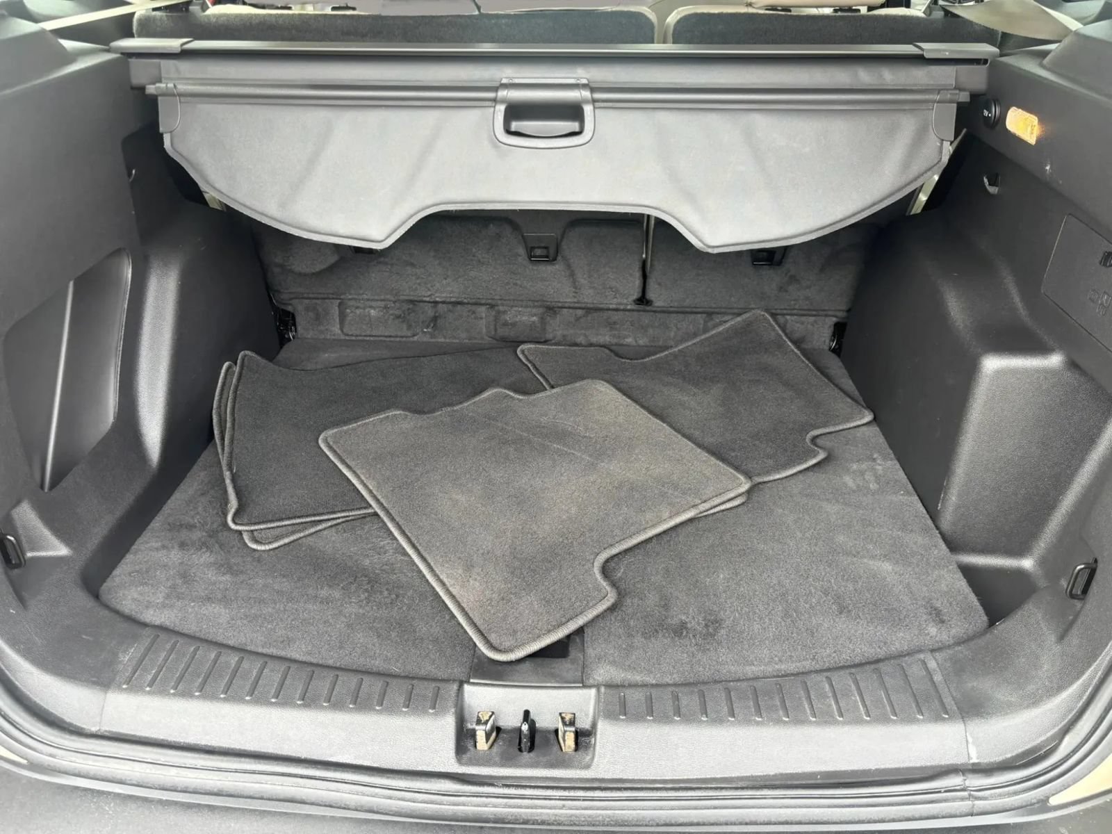 Used 2018 Ford Escape SEL FWD image 32
