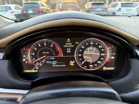 Used 2013 Cadillac XTS Premium image 15