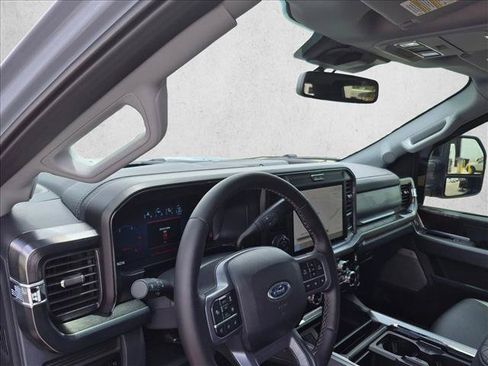Used 2025 Ford F250 Lariat w/ Lariat Ultimate Package AWD/4WD image 9
