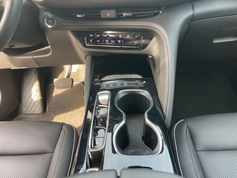 Used 2023 Buick Envision Essence image 20