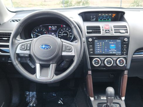 Used 2017 Subaru Forester 2.5i Touring AWD/4WD image 17