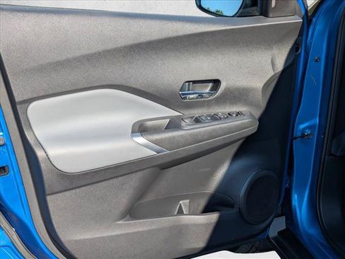 Used 2023 Nissan Kicks SR w/ SR Premium Package FWD image 18