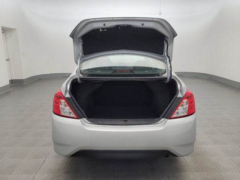 Used 2016 Nissan Versa S FWD image 29