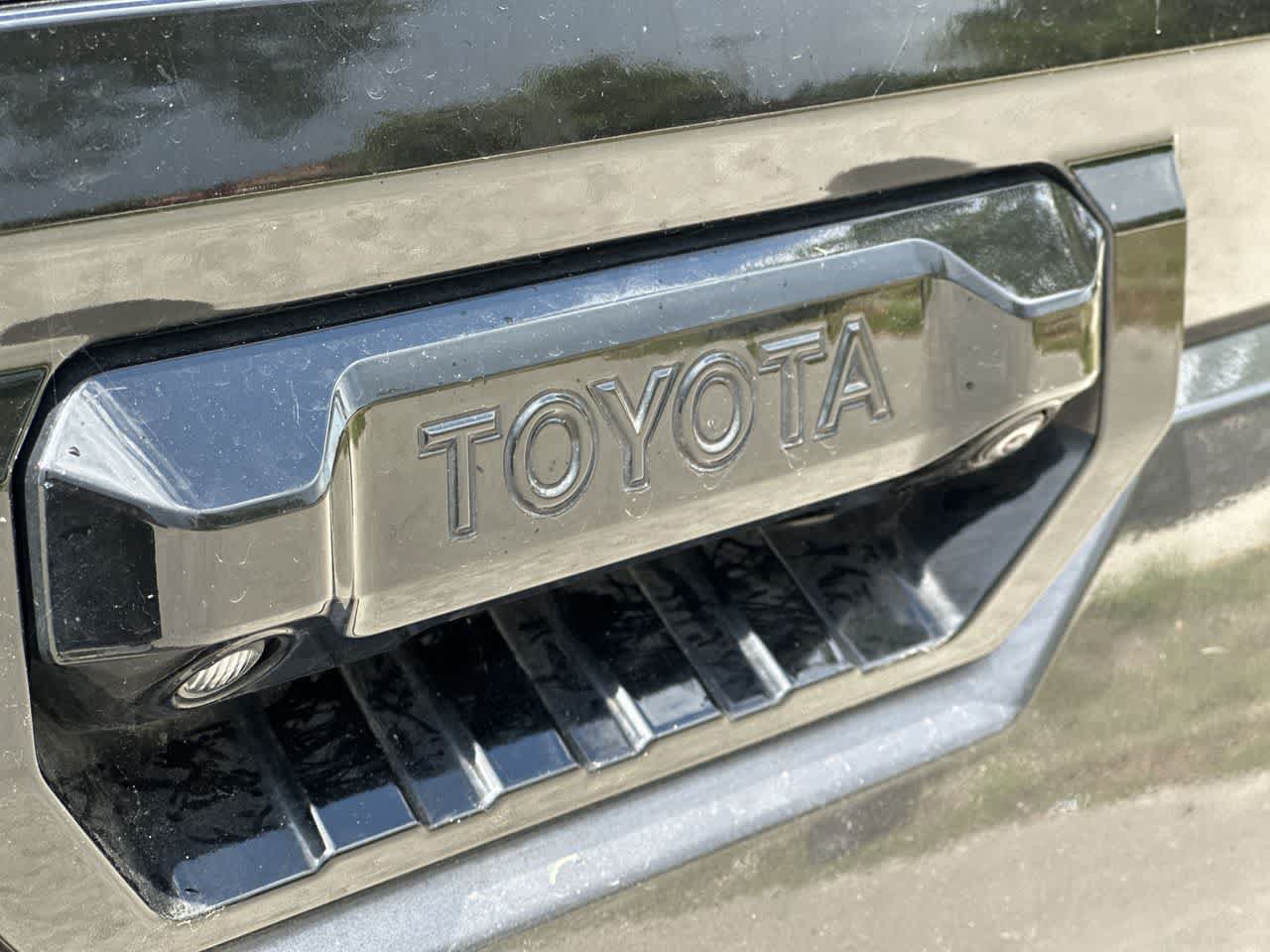 Used 2022 Toyota Tundra Platinum w/ Advanced Package RWD image 11