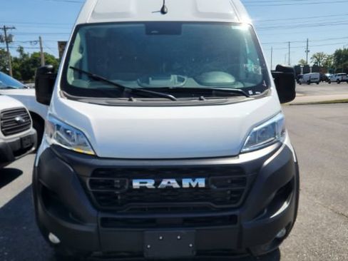 Used 2026 RAM ProMaster 2500 w/ Convenience Group FWD image 12