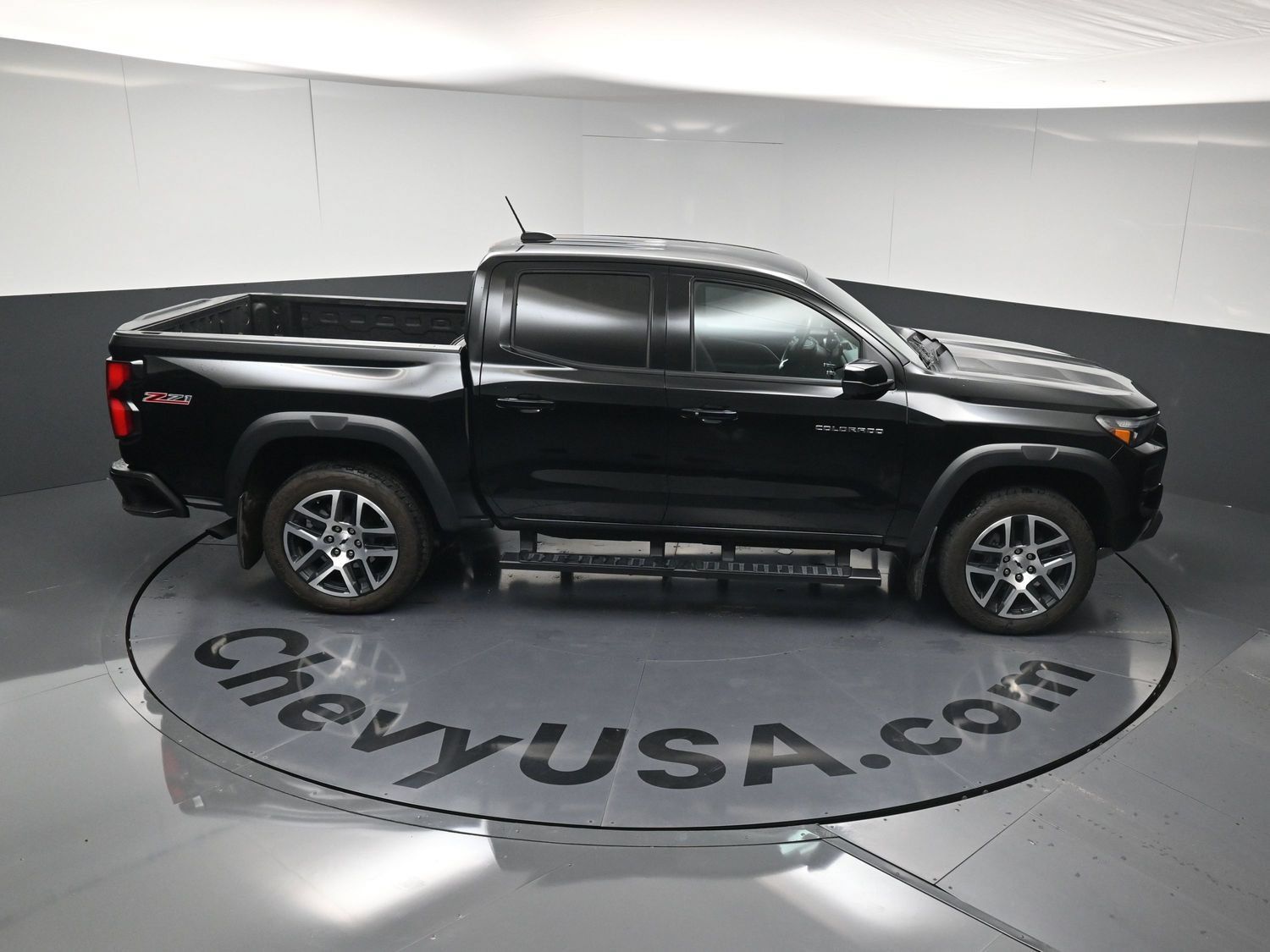 Used 2024 Chevrolet Colorado Z71 w/ Z71 Convenience Package 2 AWD/4WD image 24