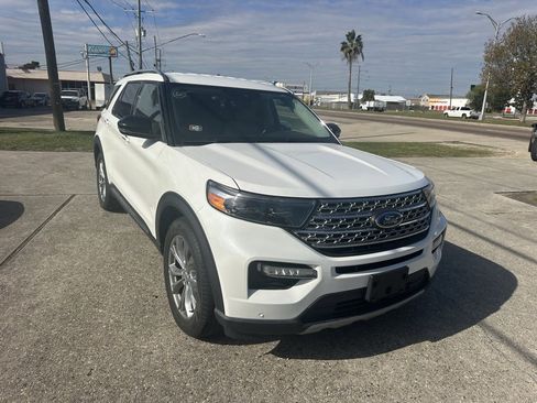 Used 2021 Ford Explorer Limited w/ Equipment Group 301A image 4