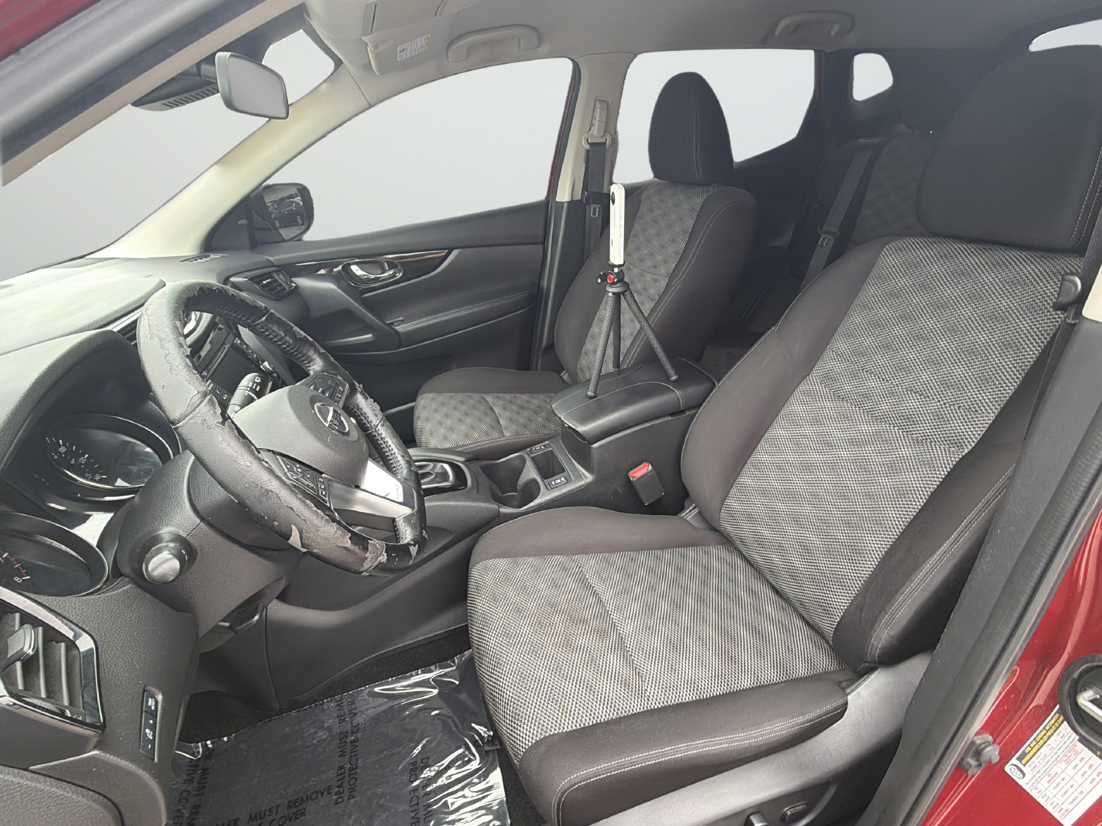 Used 2020 Nissan Rogue Sport SV w/ All-Weather Package FWD image 32