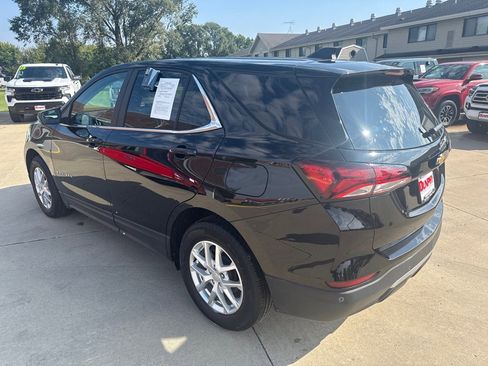 Used 2024 Chevrolet Equinox LT image 3
