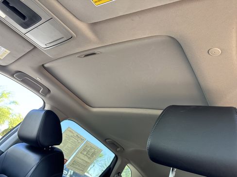 Used 2025 Honda CR-V EX-L image 20