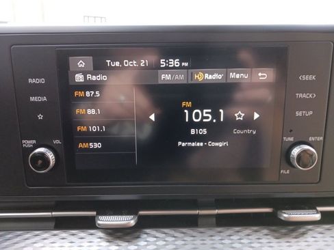 Certified 2024 Kia Carnival LX image 20