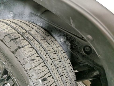 Certified 2025 Jeep Wrangler Unlimited Sahara image 15