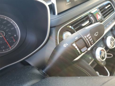 Used 2021 Genesis G70 2.0T Sport image 26