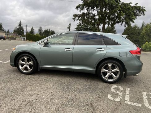 Used 2009 Toyota Venza AWD image 8