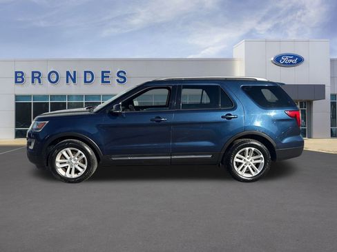 Used 2016 Ford Explorer XLT w/ Equipment Group 202A image 1